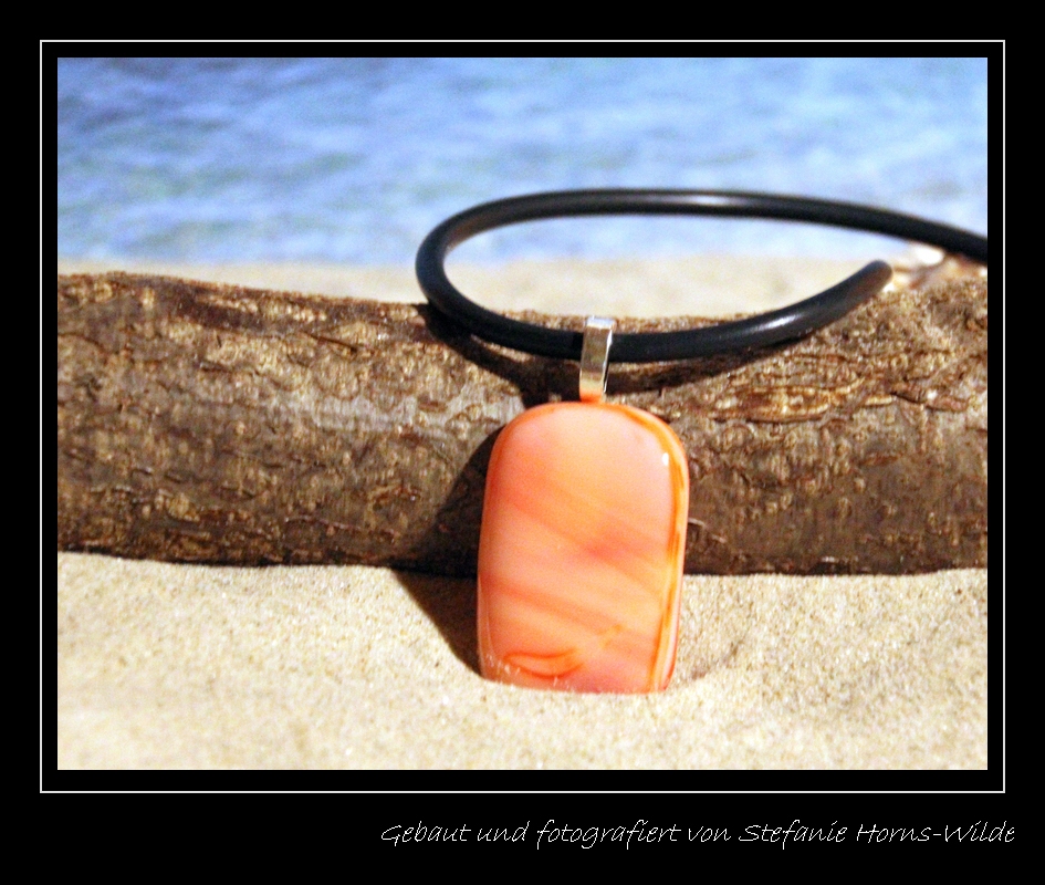 Fusingglas Anhänger, pastell orange/weiss, eckig